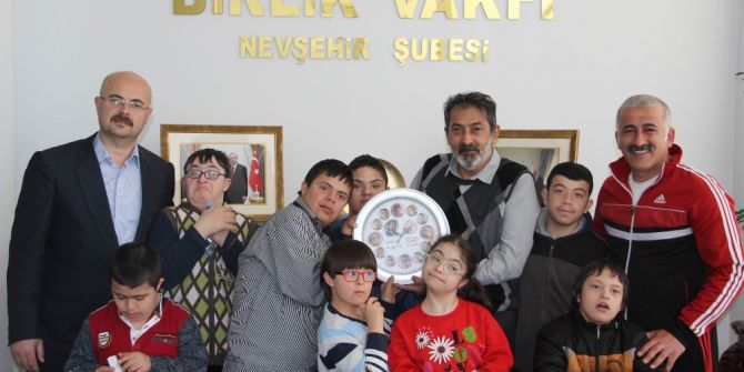 Özel Eğitim Uygulama Merkezi, Birlik Vakfı Başkanı Leblebici’yi Ziyaret Etti