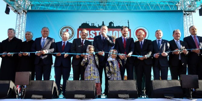 Cumhurbaşkanı Erdoğan: "Türkiye İçin Tarihi Yol Ayrımındayız"