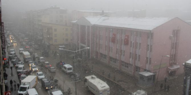 Hakkari’de Kar Yağışı