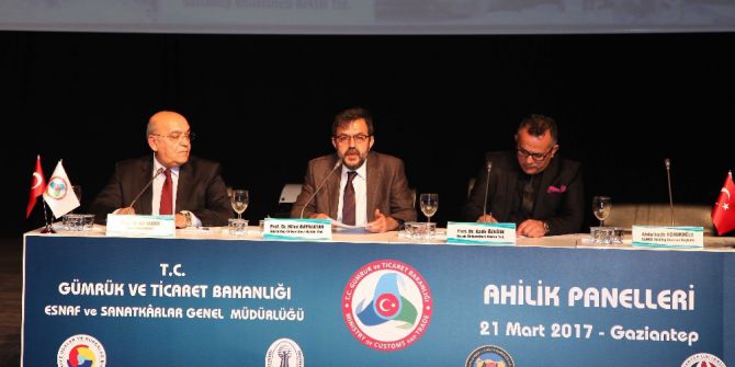 Ahilik Panellerinin İlki Gaziantep Üniversitesinde Düzenlendi