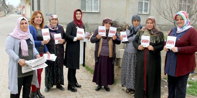 Ak Partili Kadınlar, Referandum Çalışmalarını Sürdürüyor