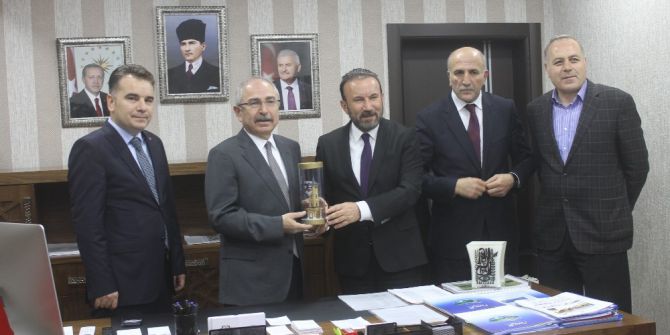 Başkan Doğan Mardin Büyükşehir Beleyesi’ni Ziyaret Etti