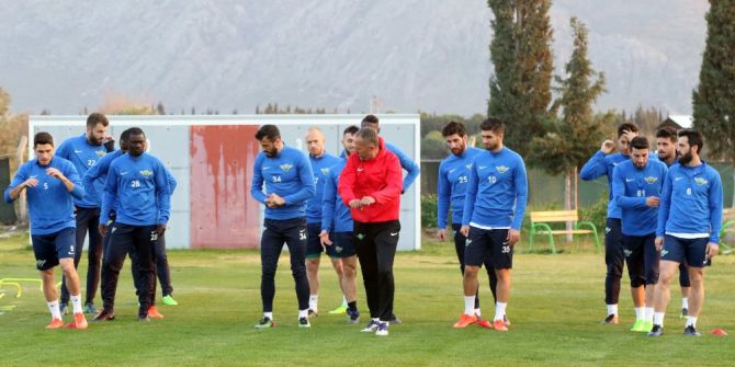 Akhisar Belediyespor, Cem Kavçak İle Çalışmalara Başladı