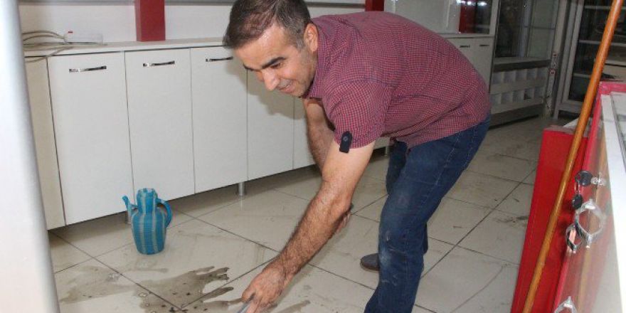 Nusaybin Esnafı Yaralarını Sarmaya Çalışıyor