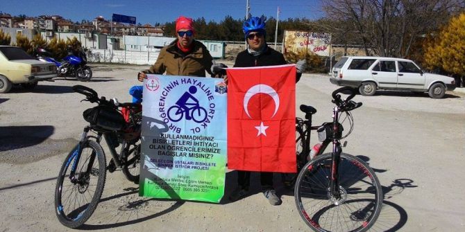 18 Saatte 215 Kilometre Pedal Çevirdiler