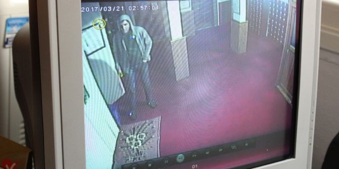 Biri Camiyi Soydu Diğeri Gönülleri Çaldı