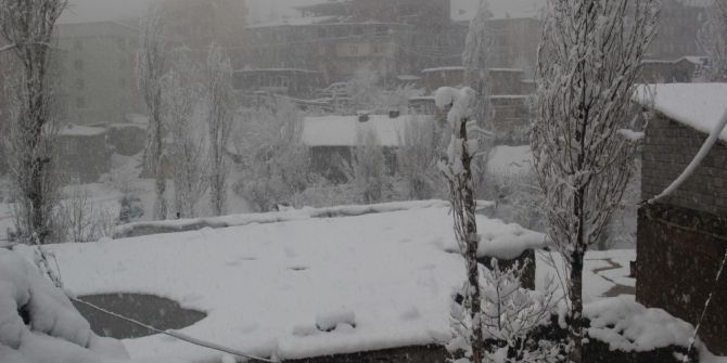 Hakkari’de 5 Köy İle 11 Mezra Yolu Kapandı