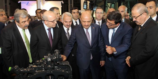 Başbakan Yardımcısı Şimşek Ve Milli Savunma Bakanı Işık, Sanko Standını İnceledi