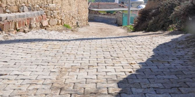 Salihli’de Kırsal Mahallelere Hizmet