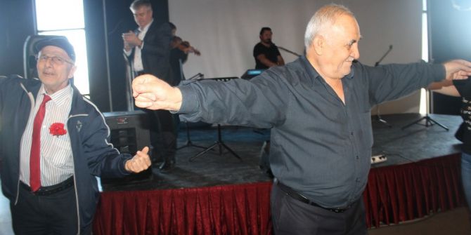 Huzurevi Sakinleri Highway’de Gönüllerince Eğlendi