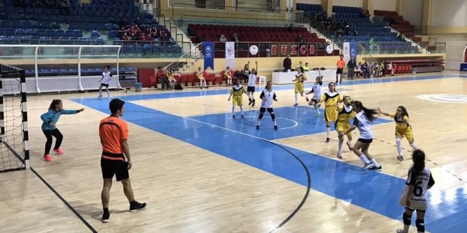 Hentbol Grup Müsabakaları Sona Erdi