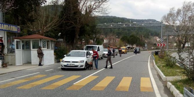 Uyuşturucu Turşu Kavanozuna Girdi