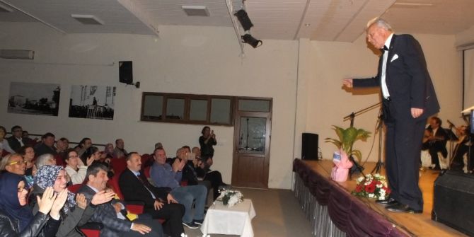 Burhaniye’de Bahar Konseri Coşturdu