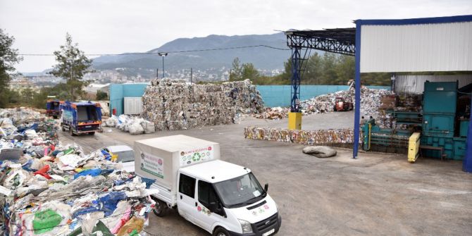 Alanya Belediyesi’nden Rekor Geri Dönüşüm Hizmeti