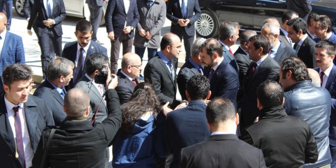 Bakan Albayrak, Gençlerden Cumhurbaşkanı İçin Dua İstedi