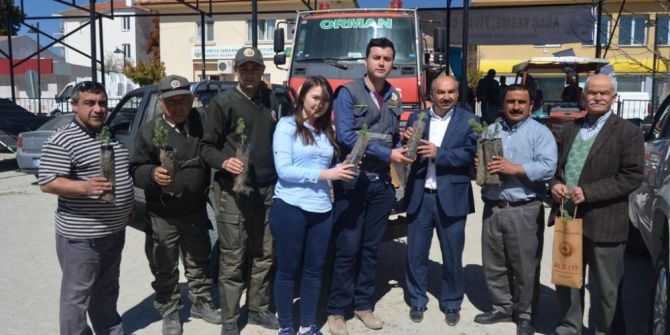 Selendi’de 5 Bin Orman Fidanı Dağıtıldı