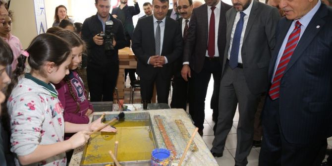 Başkan Karaosmanoğlu, Ko-mek Kursiyerlerini Ziyaret Etti