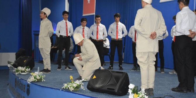 Cezaevinde Lise Öğrencilerinden Anlamlı Program