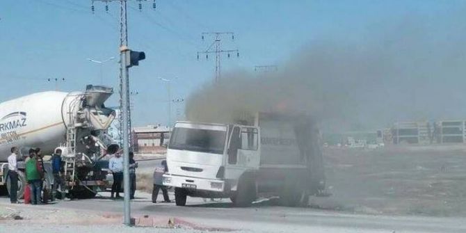 Karatay Belediyesi’nin Çöp Kamyonu Yandı