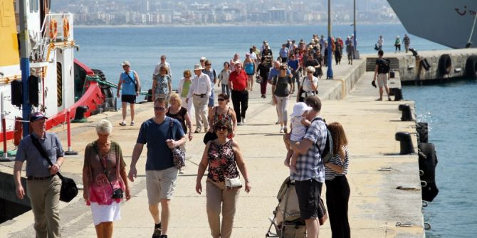 Yılın İlk Yolcu Gemisi Alanya Limanı’na Yanaştı