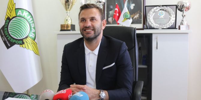 Okan Buruk, Akhisar Belediyespor’a İmzayı Attı