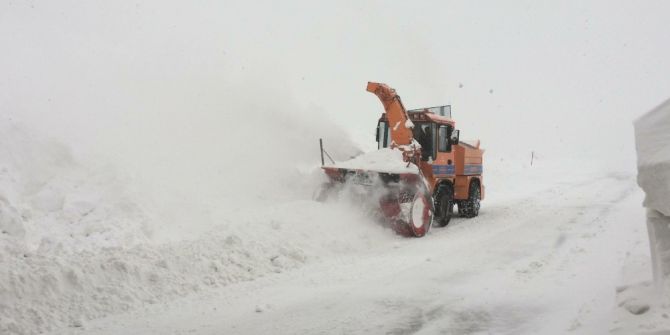 Van-bahçesaray Yolu Ulaşıma Açıldı