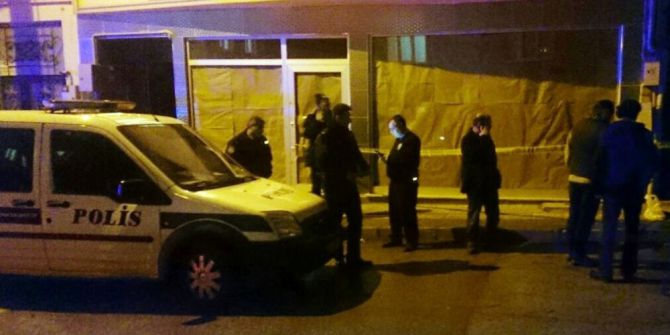 Eski Karısıyla İlişkisi Olduğunu İleri Sürdüğü Adamı Öldüren Sanığa 21 Yıl Hapis