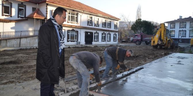 Alaçam Hükümet Konağına Çevre Düzenlemesi