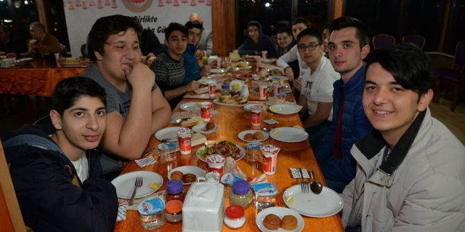 Başkan Yağcı, Göktürkler Robot Takımıyla Bir Araya Geldi