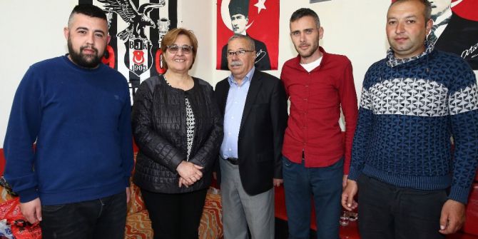 Pekdaş Ve Chp’li Kadınlardan Kiraz’a Referandum Çıkarması