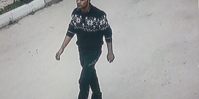 Biber Gazlı Taksi Gaspçısı Kar Tanesi Desenli Kazağı Ele Verdi