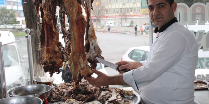 Siirt’te Bir Asırdır Vazgeçilmeyen Lezzet: Büryan Kebabı