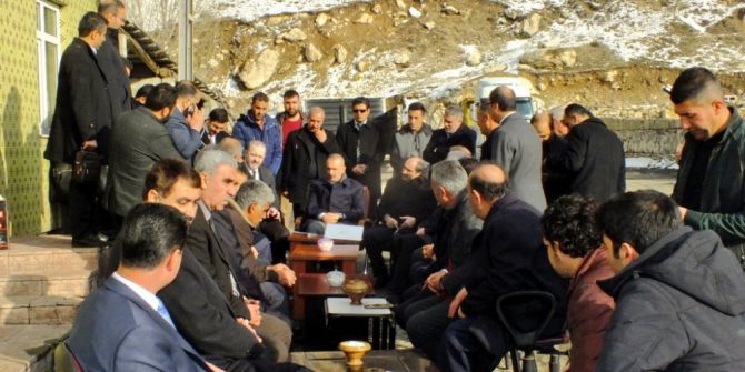 Ak Parti’nin ’Evet’ Turları Devam Ediyor