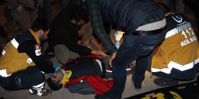 Motosiklet Çöp Konteynerine Çarptı: 1 Yaralı