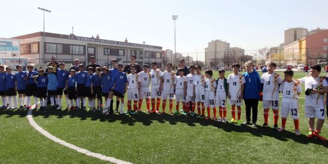 Batıkent Semt Sahası’nda Yeni Yıldızlar Yetişiyor