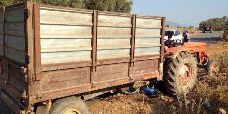 Milas’ta Motosiklet Traktörle Çarpıştı: 1 Yaralı