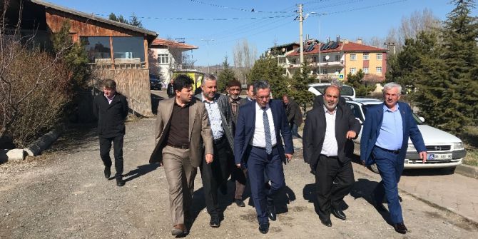 Pursaklar Belediye Başkanı Çetin, Peçenek Mahallesi’nde İncelemelerde Bulundu