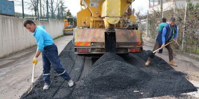 Kartepe’de Vatandaşların İhtiyaç Duyduğu Hizmetler Yerine Getiriliyor