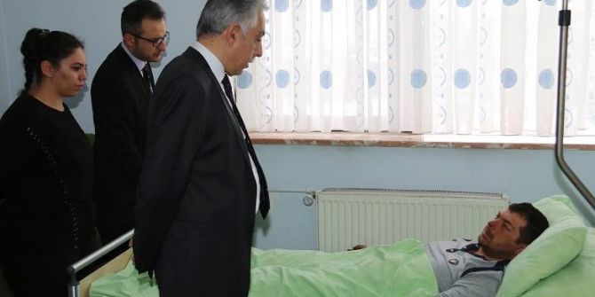 Vali Toprak’tan Yaralı Askerlere Ziyaret