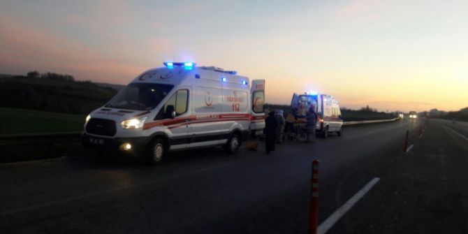 Çanakkale-istanbul Yolunda İki Ayrı Kaza: 1 Ölü, 6 Yaralı