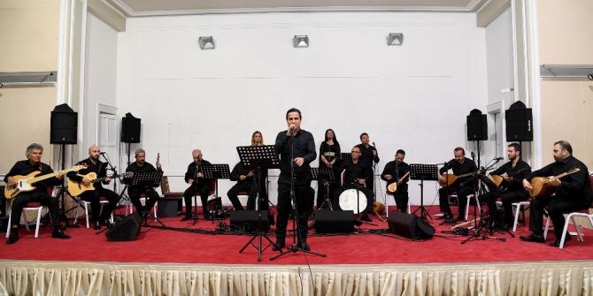 Aşık Veysel Türkülerle Anıldı