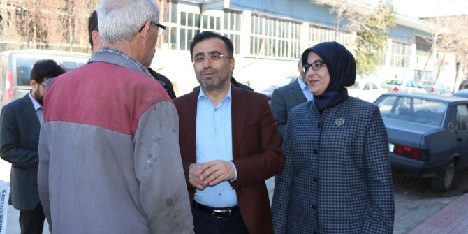 Ak Parti Heyeti Meram’da Referandum Çalışmalarını Sürdürdü