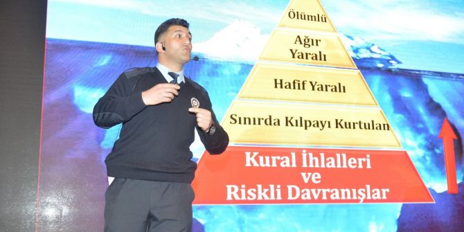 Özel Toplu Taşıma Araç Şoförlerine Trafik Eğitimi