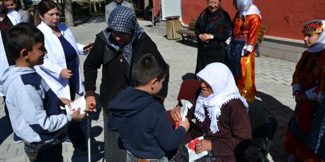 Kulu’da Dünya Yaşlılar Gününde Yaşlılar Ziyaret Edildi