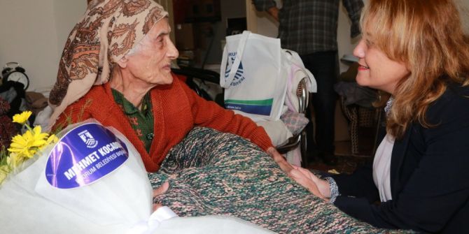 Bodrum Belediyesi Yaşlı Vatandaşlarını Unutmuyor