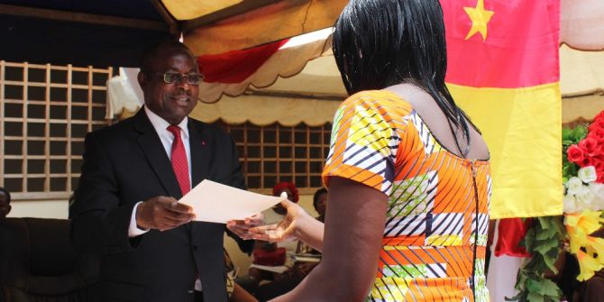 Kamerun’daki Mesleki Eğitim Merkezinde Sertifika Heyecanı