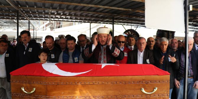 Libya Açıklarında Batan Geminin 2. Kaptanı Son Yolculuğuna Uğurlandı