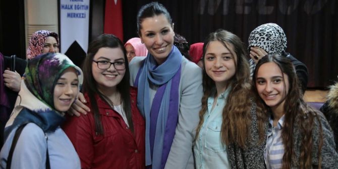 Karaaslan: “Referandumda Kadınlara Büyük İş Düşüyor”