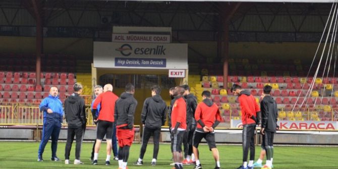Evkur Yeni Malatyaspor Derbiye Hırslı Hazırlanıyor