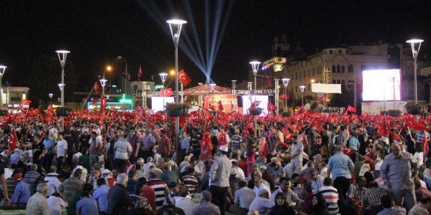 Konya’da Demokrasi Nöbeti